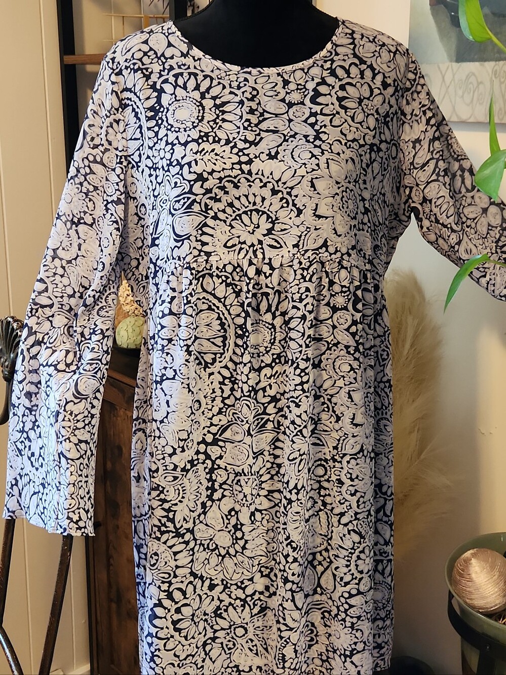 Loft Outlet Blue Floral Design Loose-Fitting Dress Size Medium